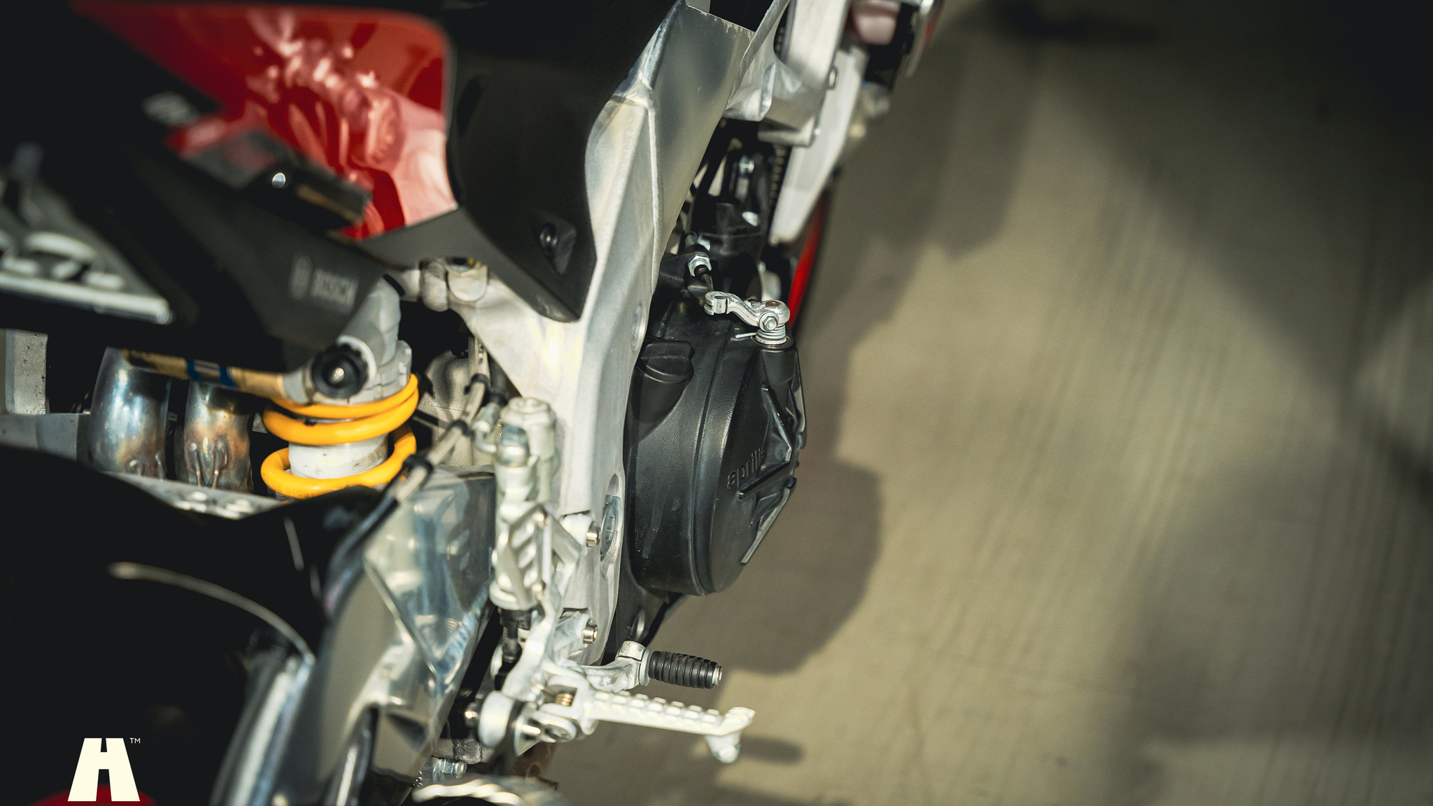 Image of 2016 Aprilia Tuono V4 Factory mechanics