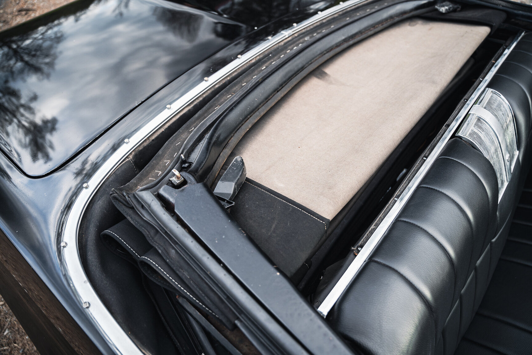Interior image of 1968 Cadillac De Ville Convertible