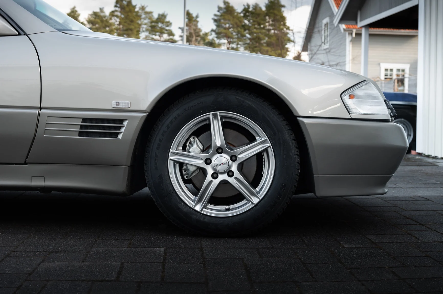 Aussenfoto 1991 Mercedes-Benz 500 SL (30)