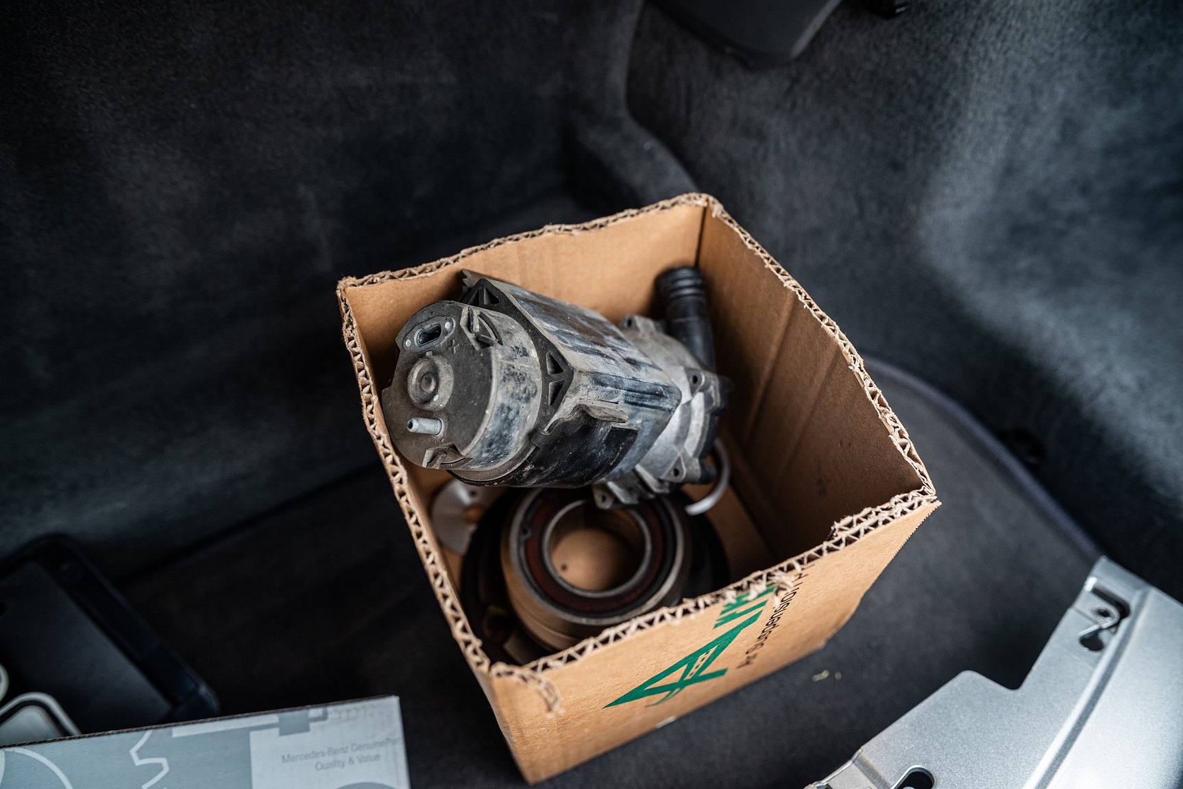 Image of 2002 Mercedes SL 55 AMG miscellaneous