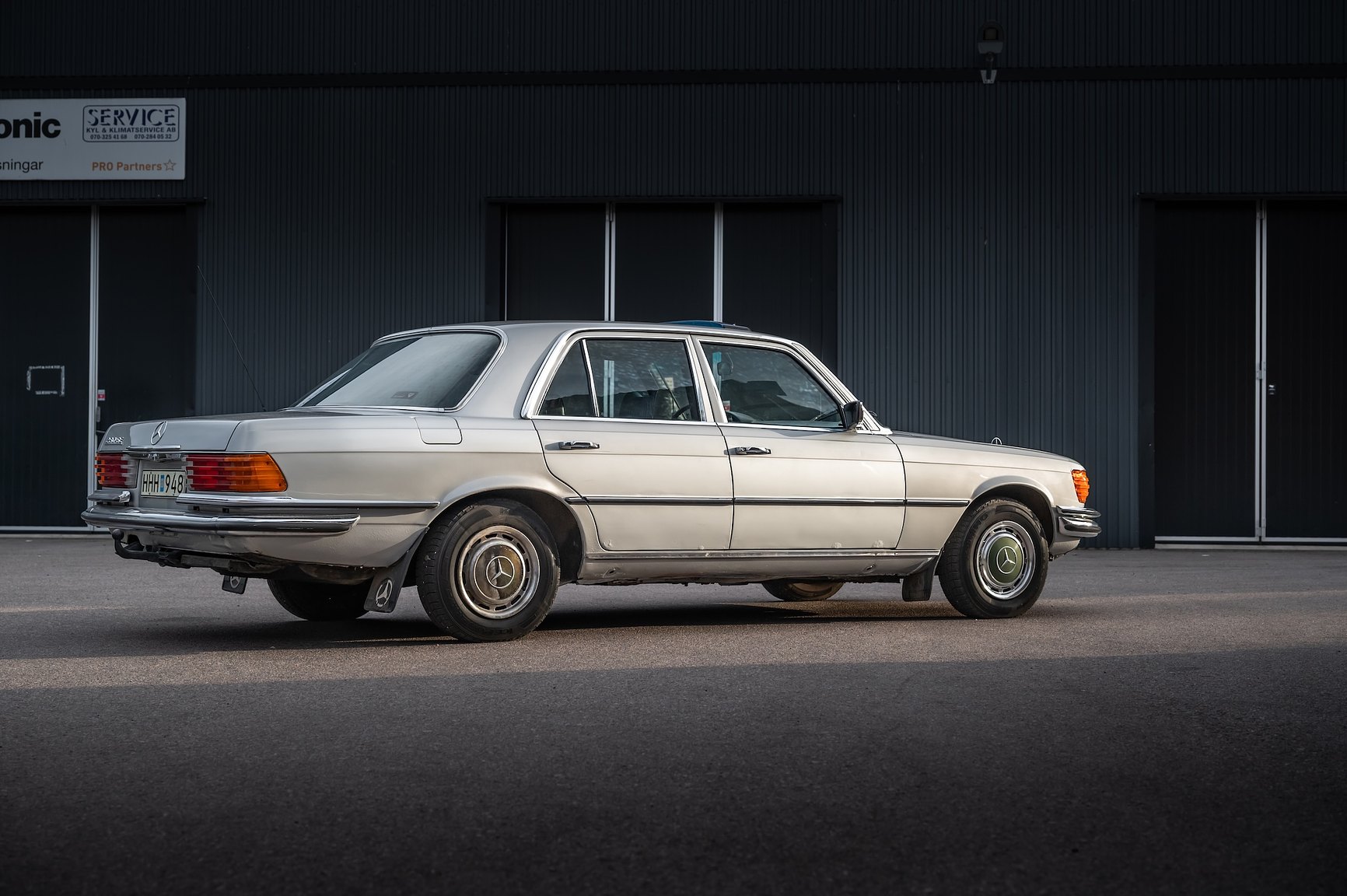 Aussenfoto 1975 Mercedes-Benz 280 SE 
