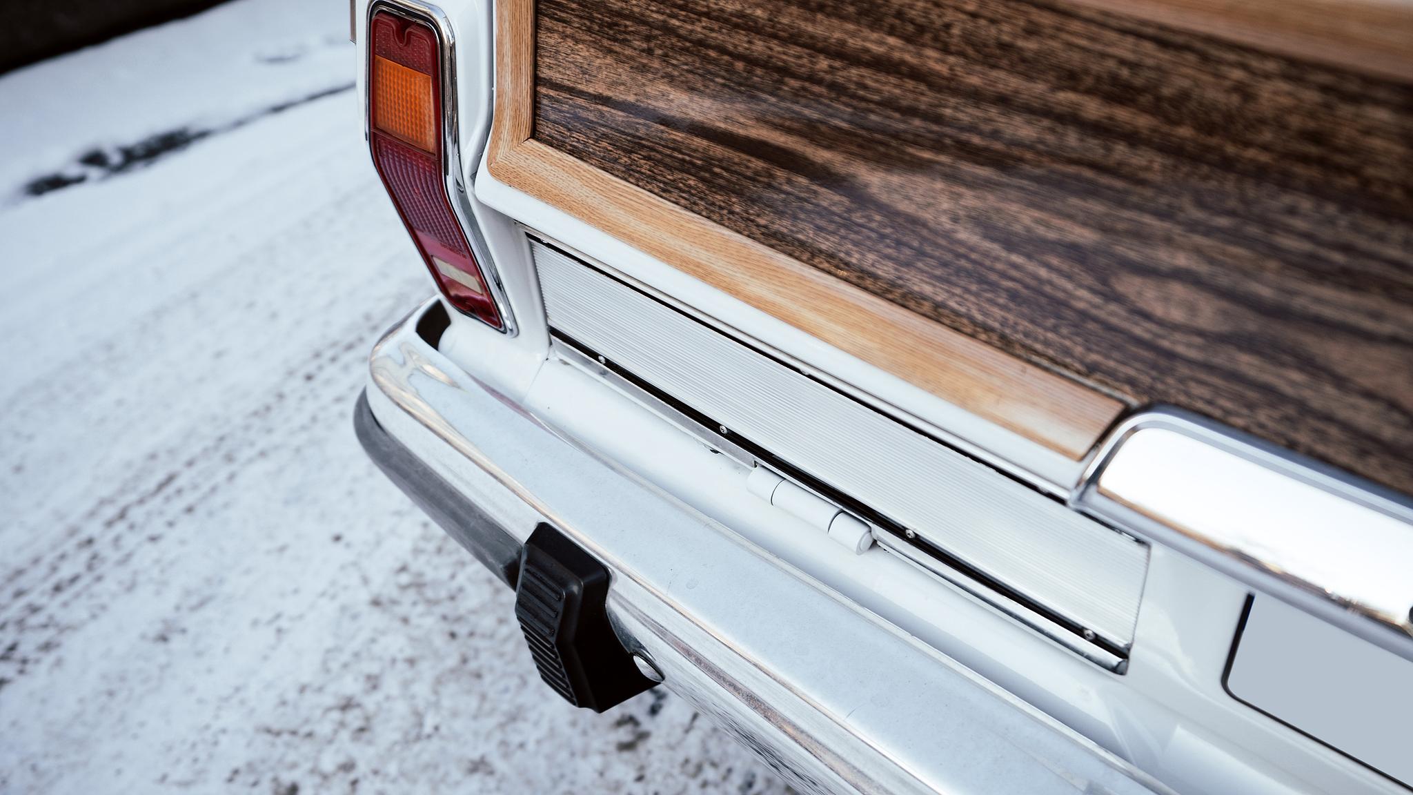 Exteriörbild på 1991 Jeep Grand Wagoneer 1991 (24)