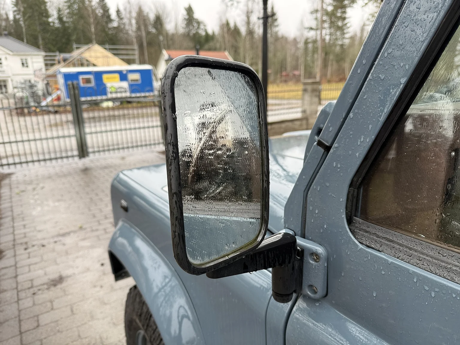Exteriörbild på 2000 Land Rover Defender 110 C (42)