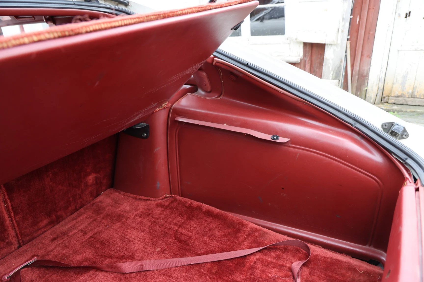 Interior image of 1983 Datsun 280ZX (6)