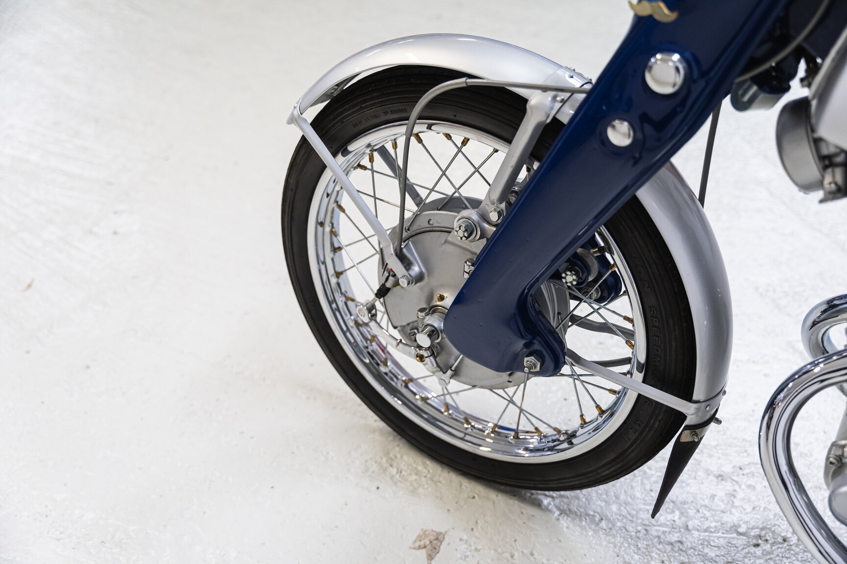 Exterior image of 1964 Honda CB92