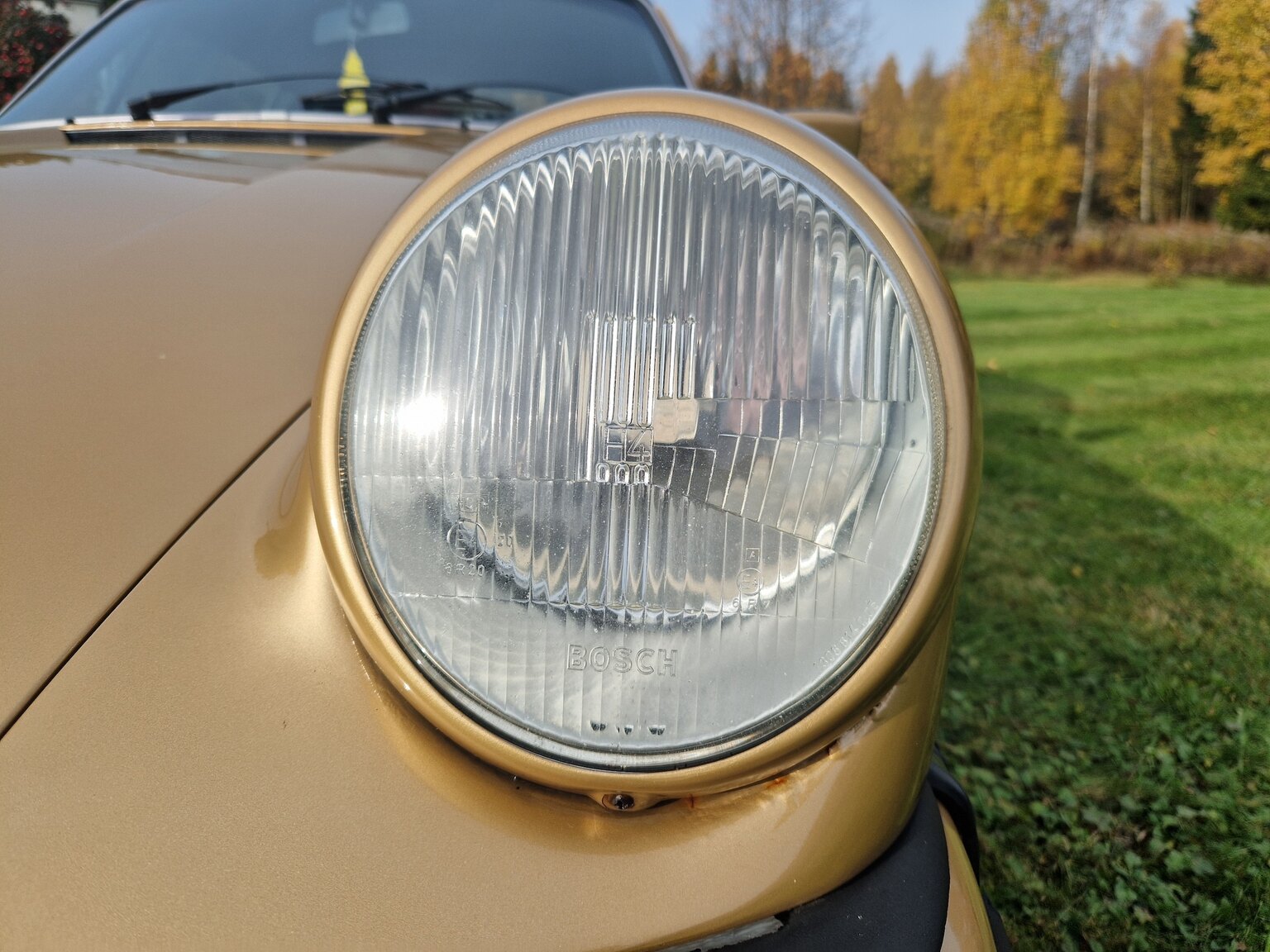 Exterior image of 1979 Porsche 911 SC Targa