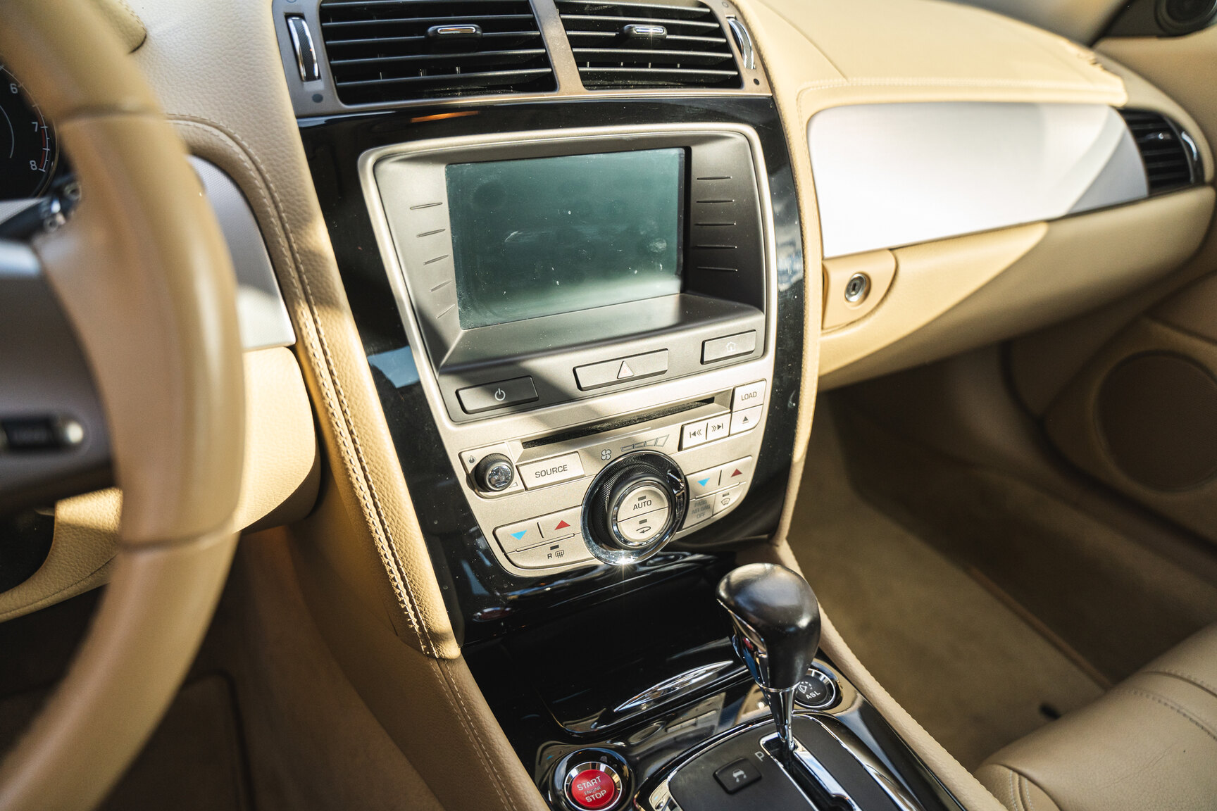 Innenraumfoto von 2009 Jaguar XK