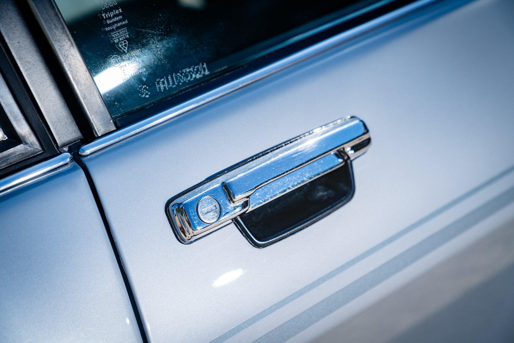 Exteriörbild på 1985 Jaguar XJ-S HE