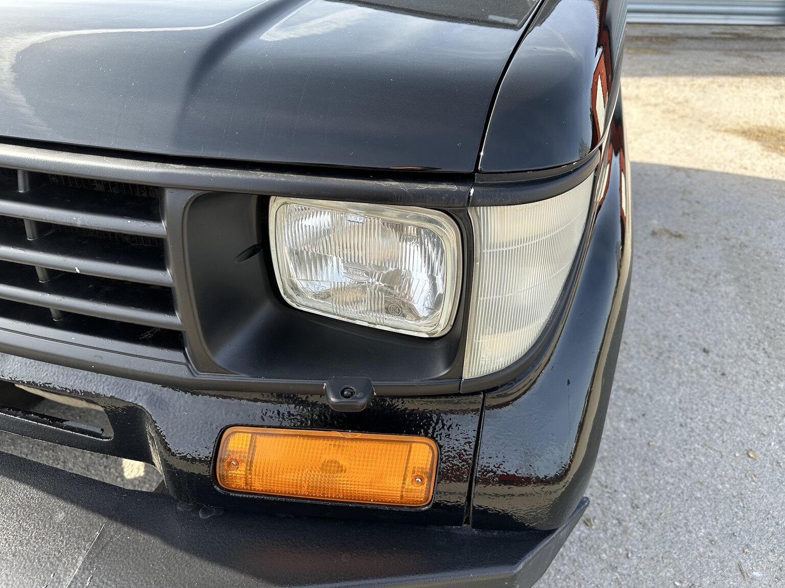 Exterior image of 1993 Toyota Land Cruiser Serie 70