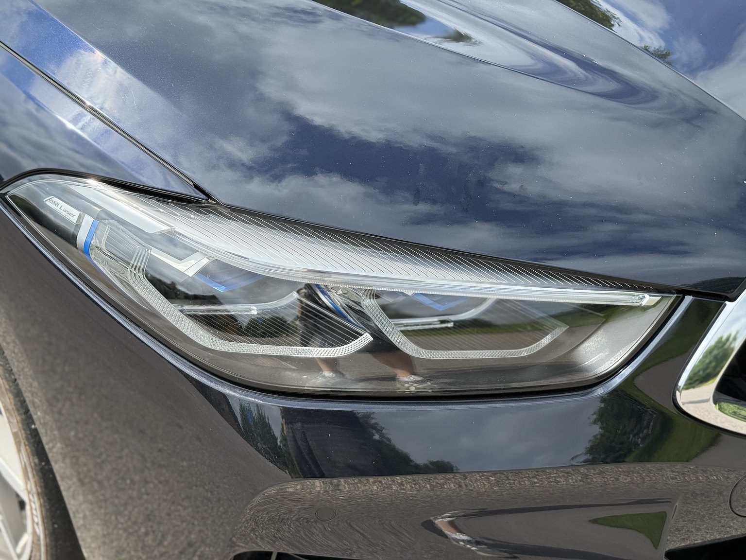 Exterior image of 2019 BMW M850i xDrive Convertible Steptronic