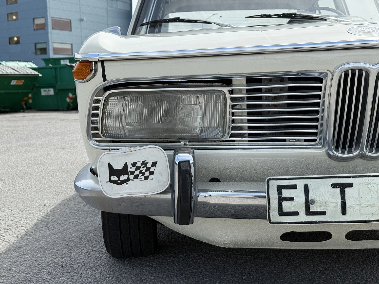 Aussenfoto 1970 BMW New Class 4-dörrars Sedan (6)
