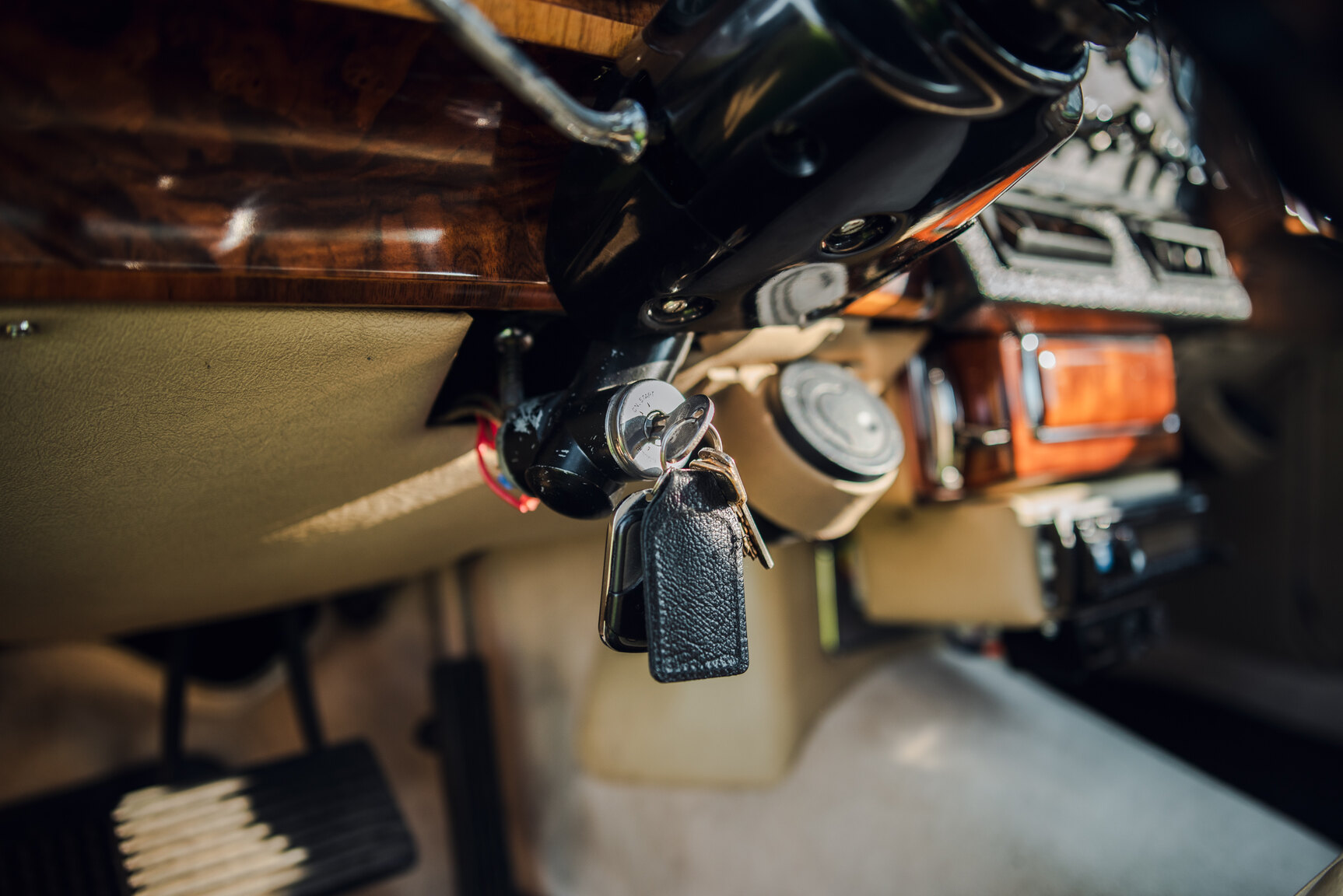 Interior image of 1965 Daimler 250 V8