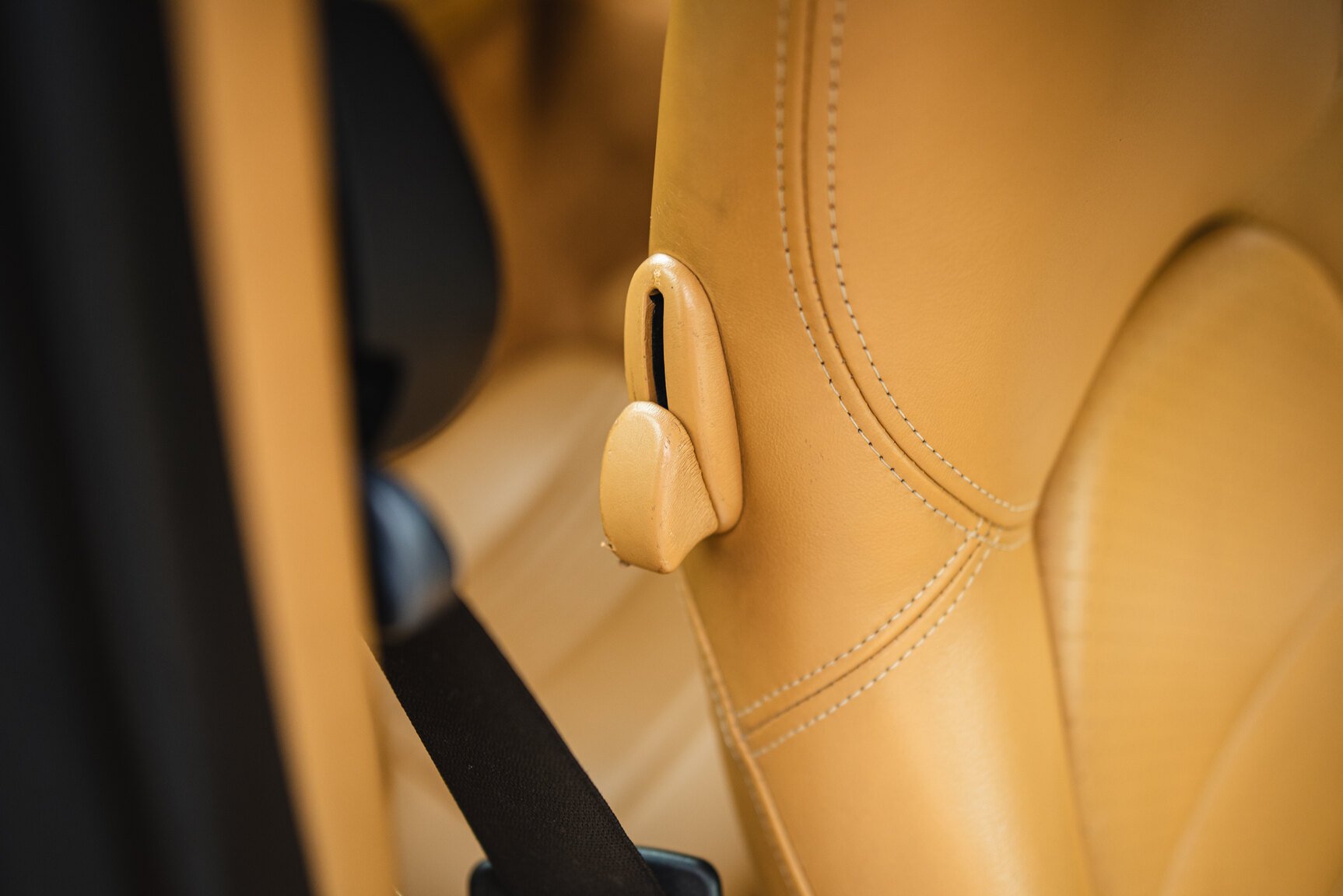 Interior image of 2004 Porsche 911 Carrera 4