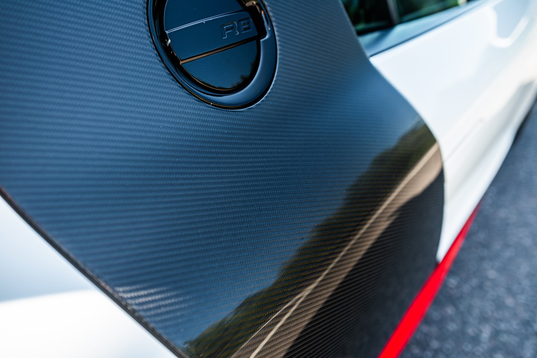Exterior image of 2008 Audi R8 4.2 V8 Turbo Manuell