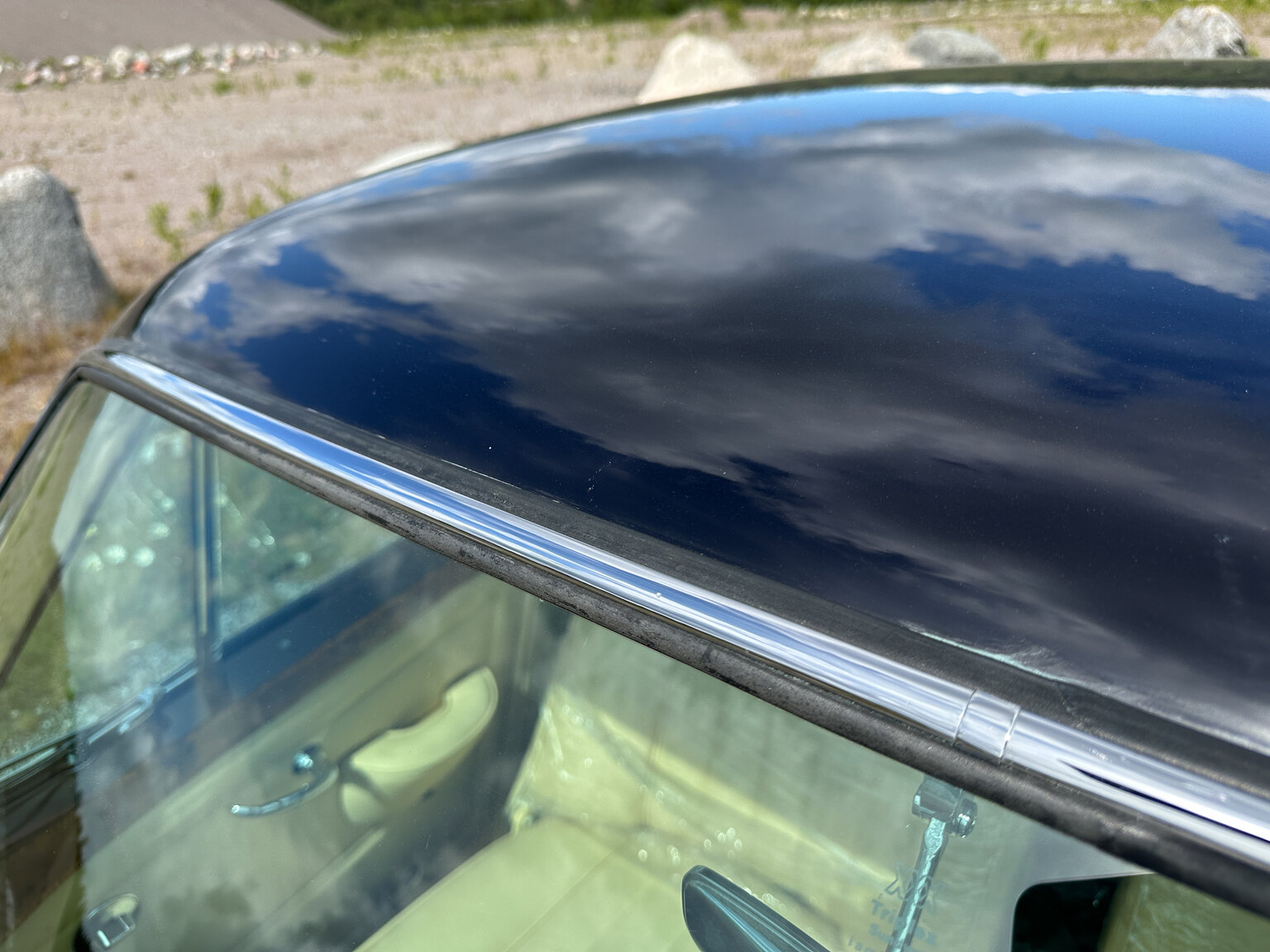 Exterior image of 1960 Bentley S2 Continental 