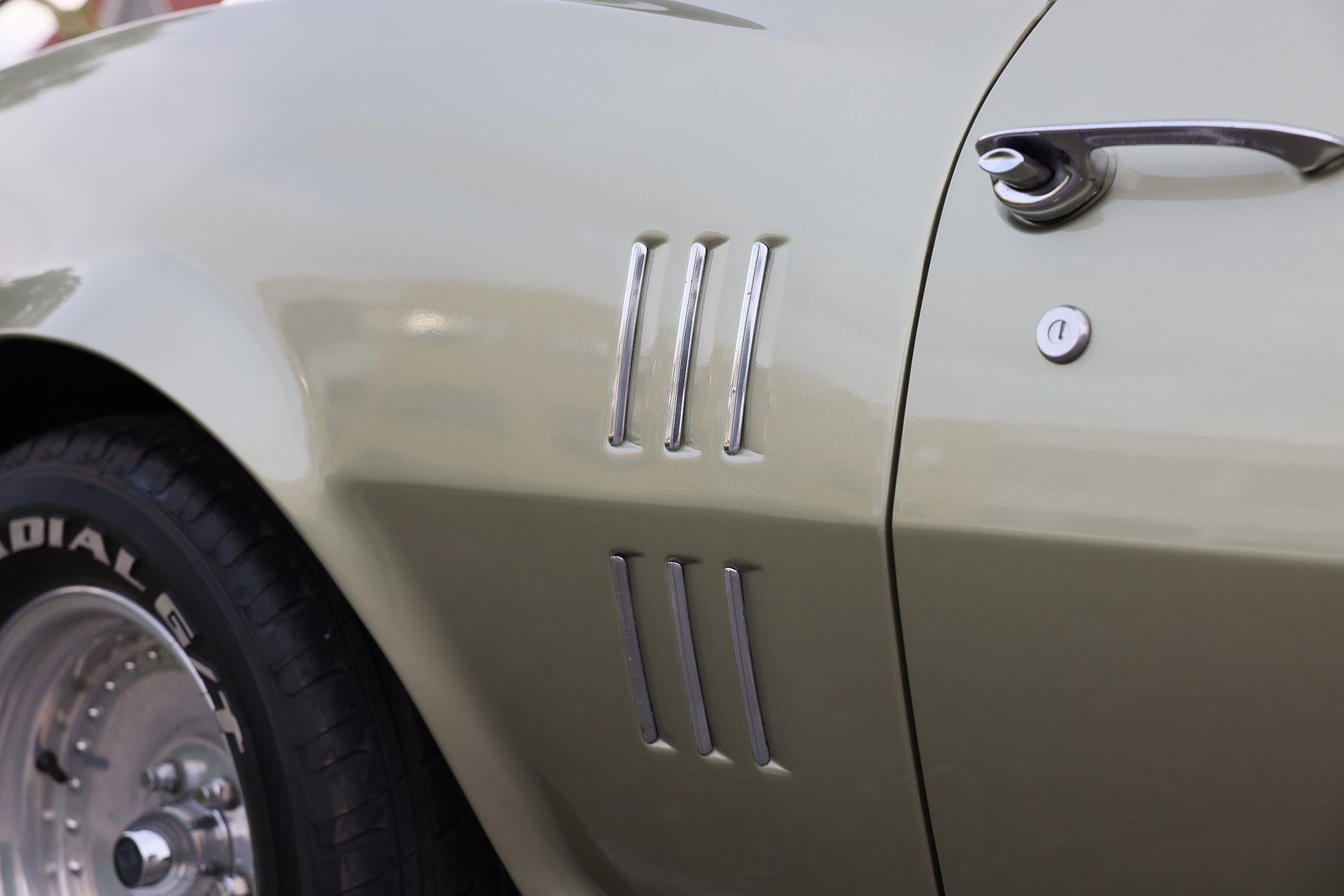 Exterior image of 1968 Pontiac Firebird 400 Ram Air