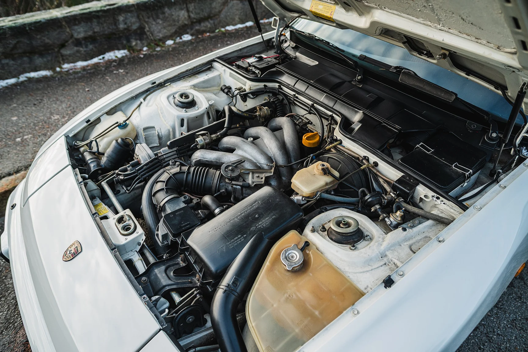 Image of 1986 Porsche 944R (6) mechanics