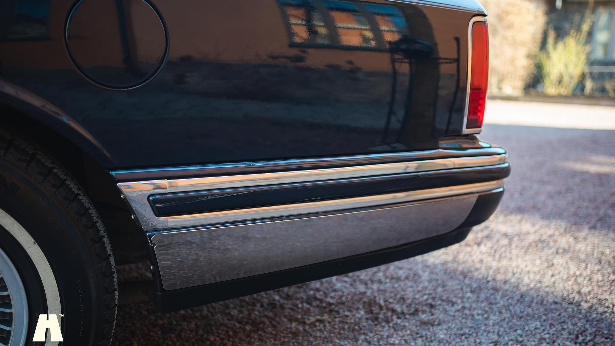 Exteriörbild på 1992 Lincoln Town Car Limousine 