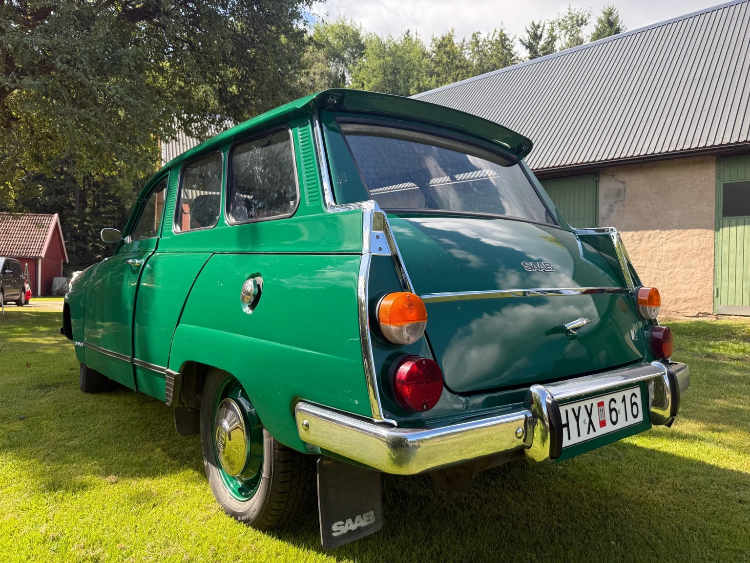 Aussenfoto 1975 Saab 95 V4 kombi - 7-sits (25)
