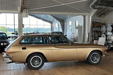 Exterior image of 1973 Volvo 1800 ES