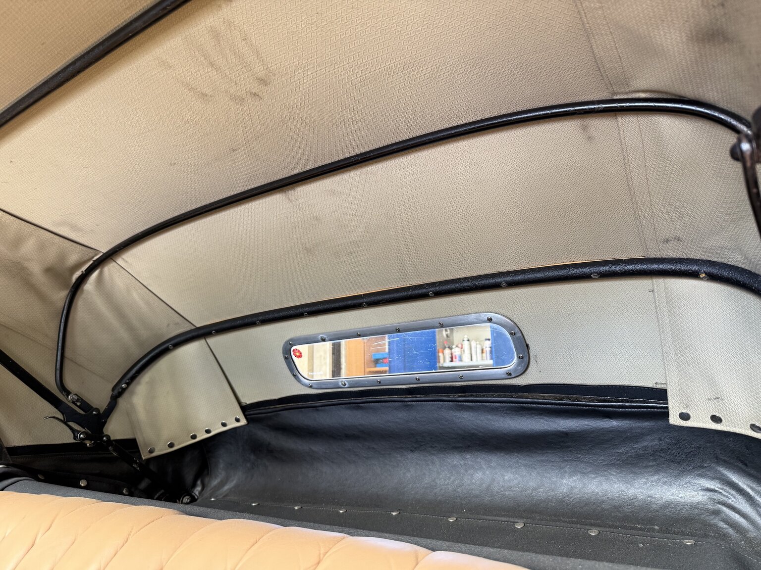 Interior image of 1939 Citroën Berline 11 Sport Convertible