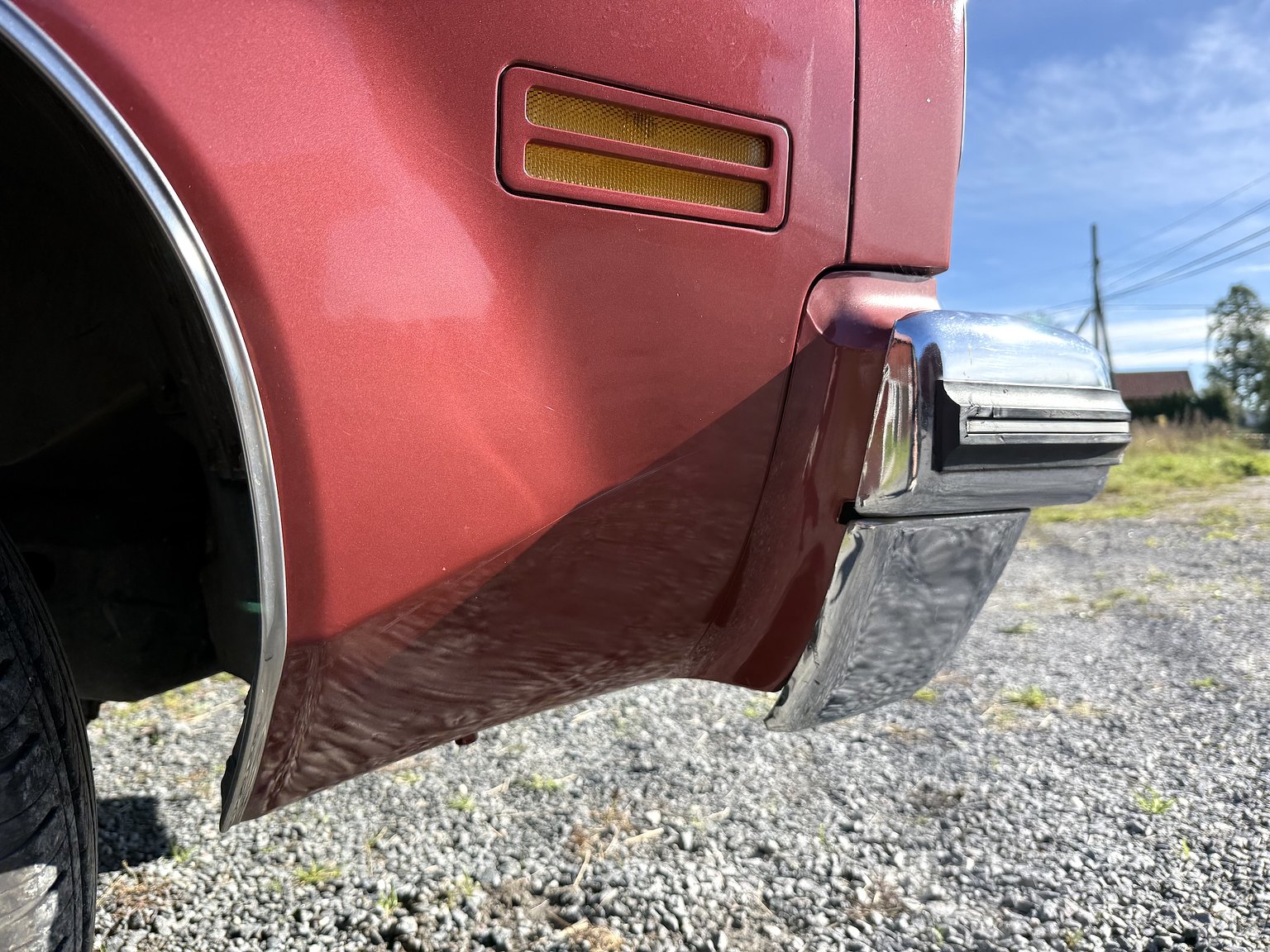Exteriörbild på 1975 Oldsmobile Delta 88