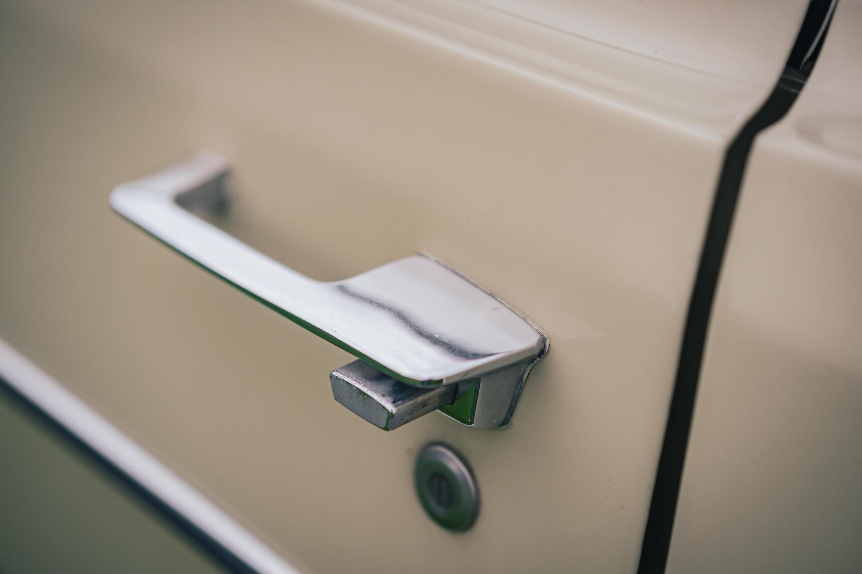 Exterior image of 1972 Plymouth Duster 360