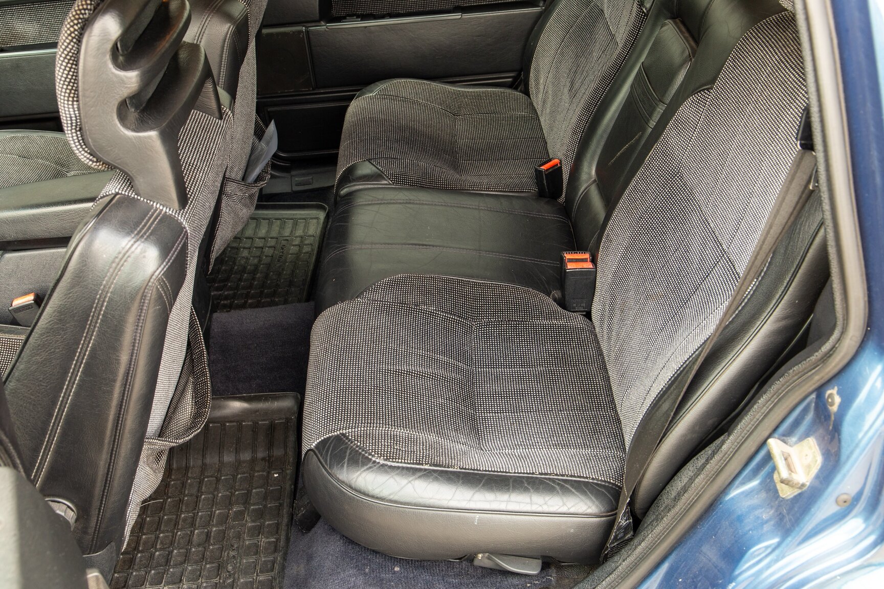 Interiörbild 1990 Volvo 745 Turbo (27)