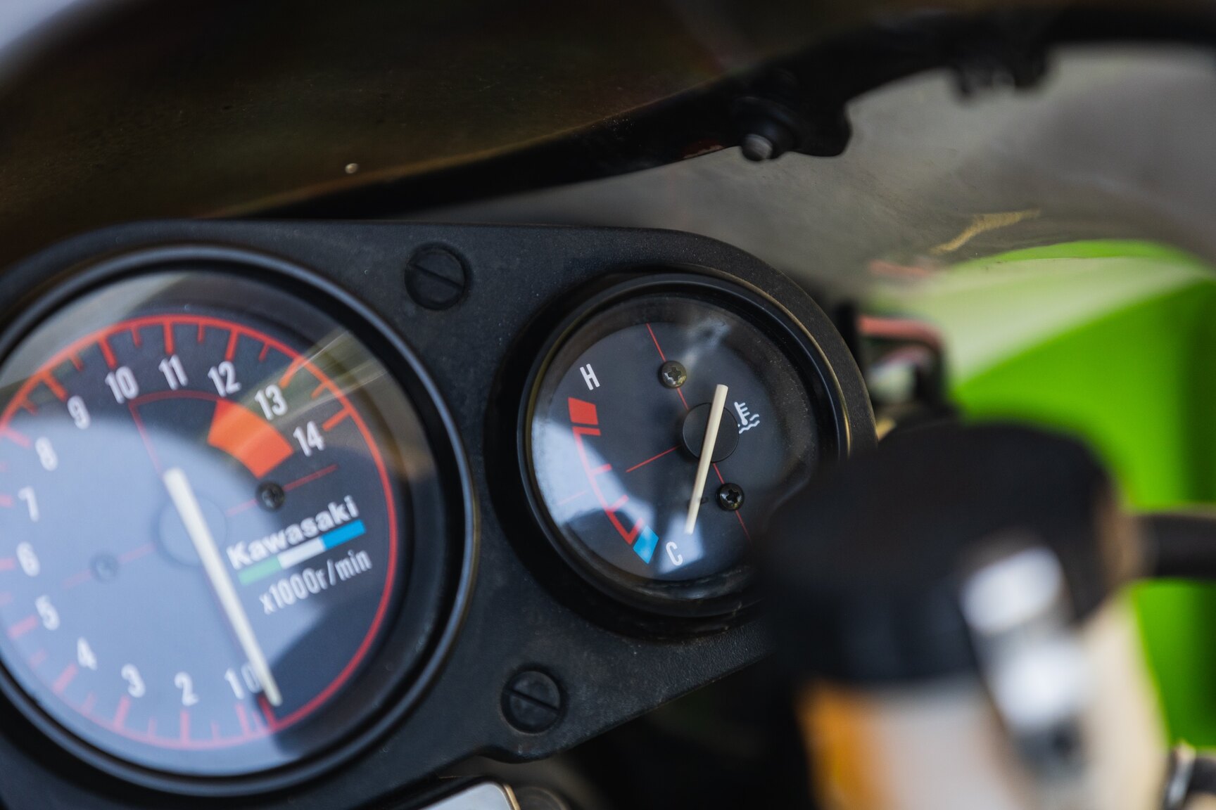 Exteriörbild på 1992 Kawasaki ZX 750 J (25)