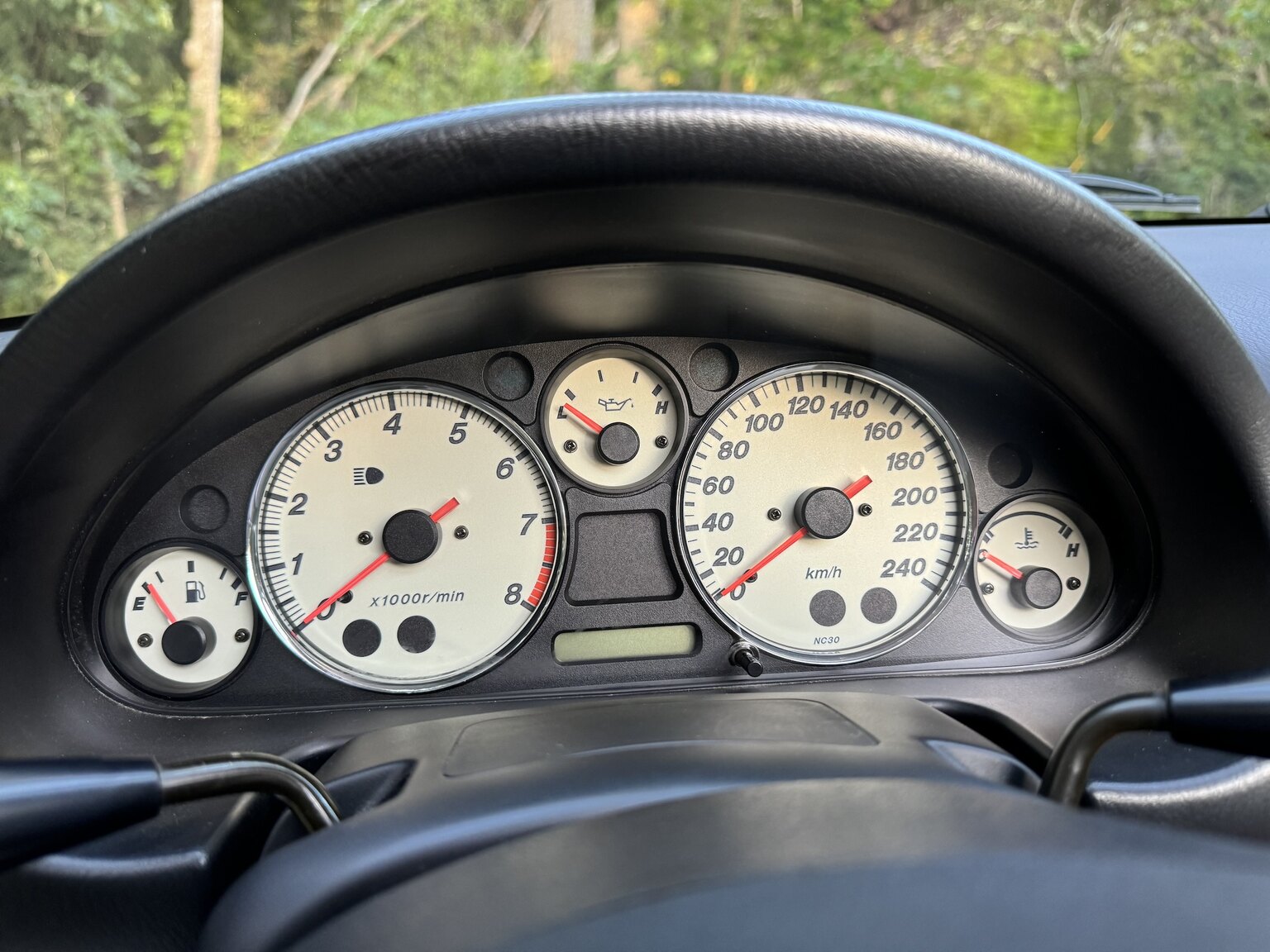 Innenraumfoto von 2004 Mazda MX-5