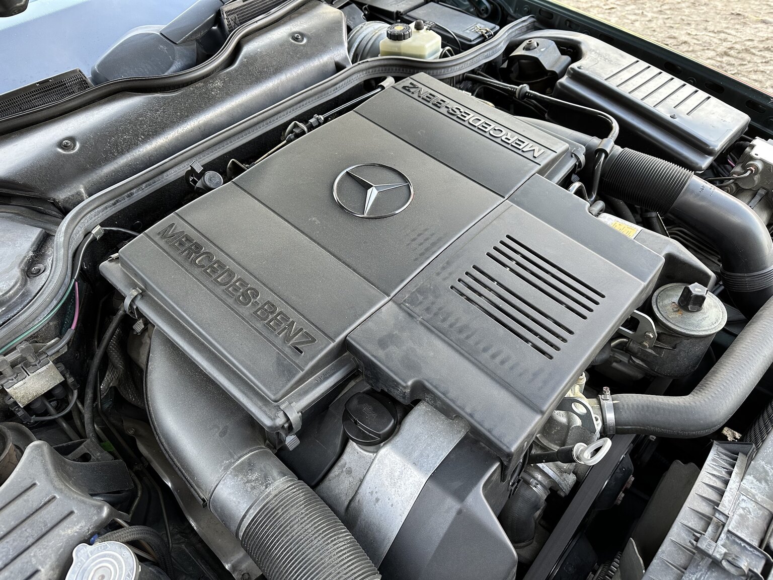 Interiörbild 1995 Mercedes-Benz SL 500 (32)