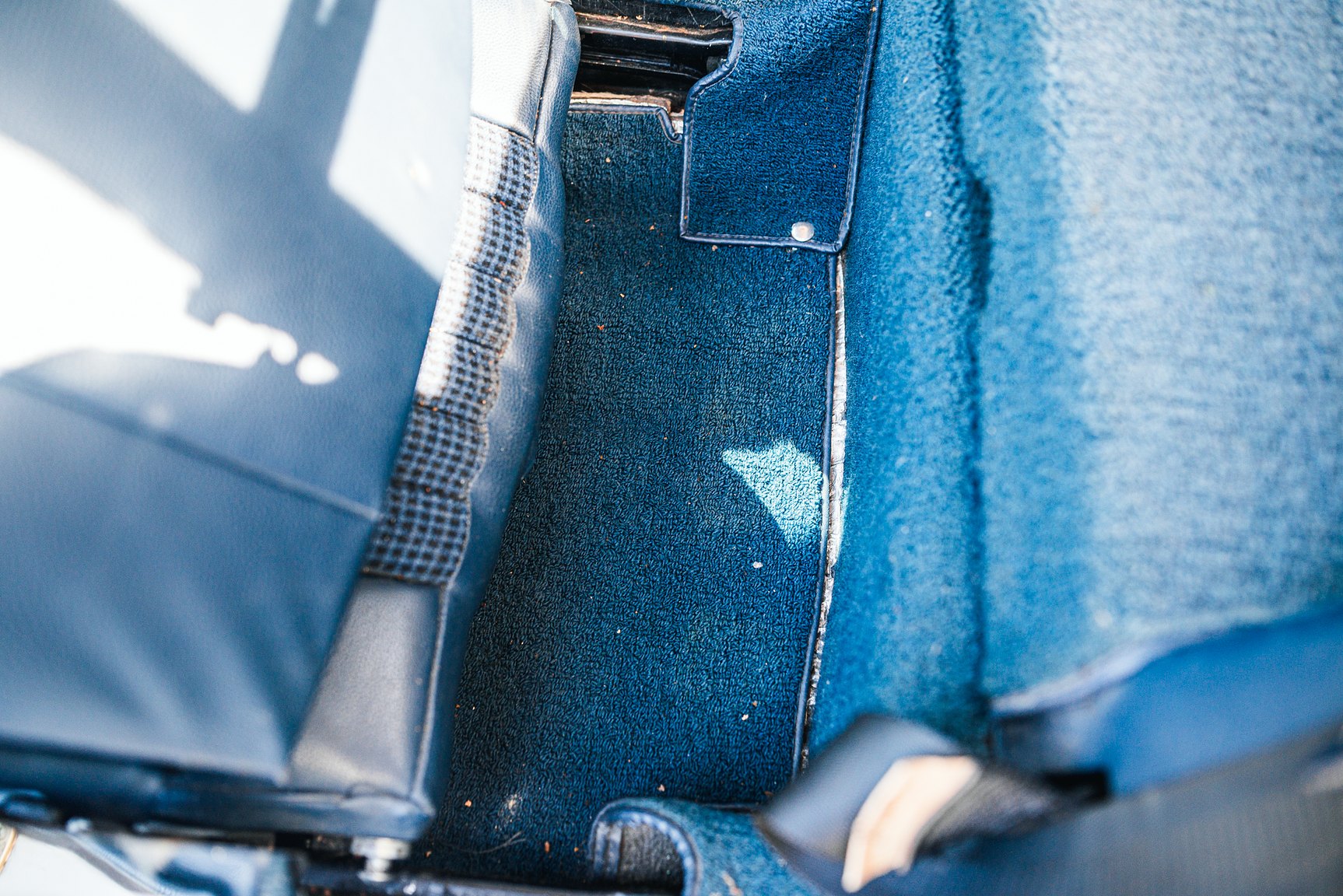 Interior image of 1972 Mercedes-Benz 350 SL