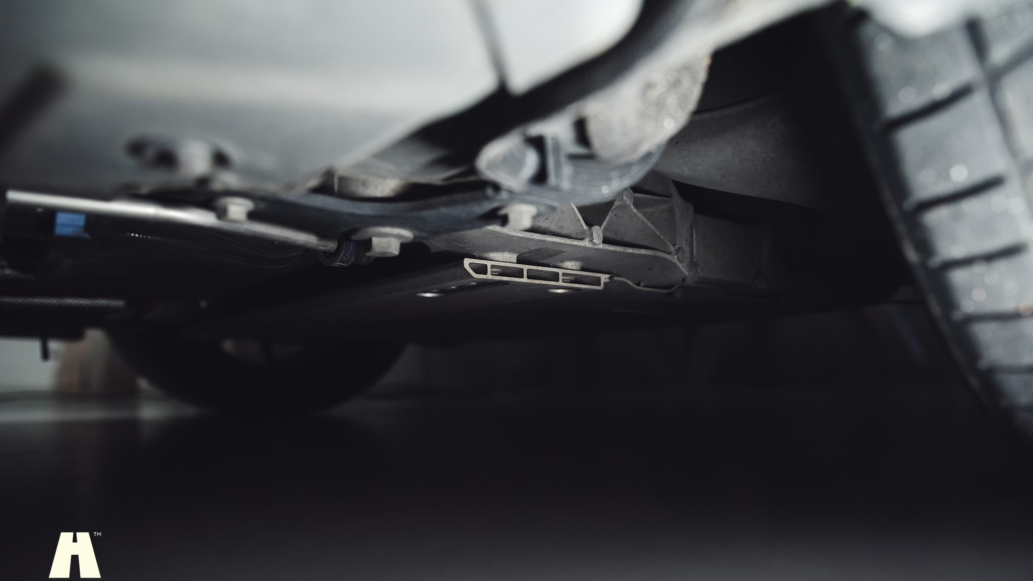 Image of 2019 Aston Martin DB11 AMR (34) mechanics