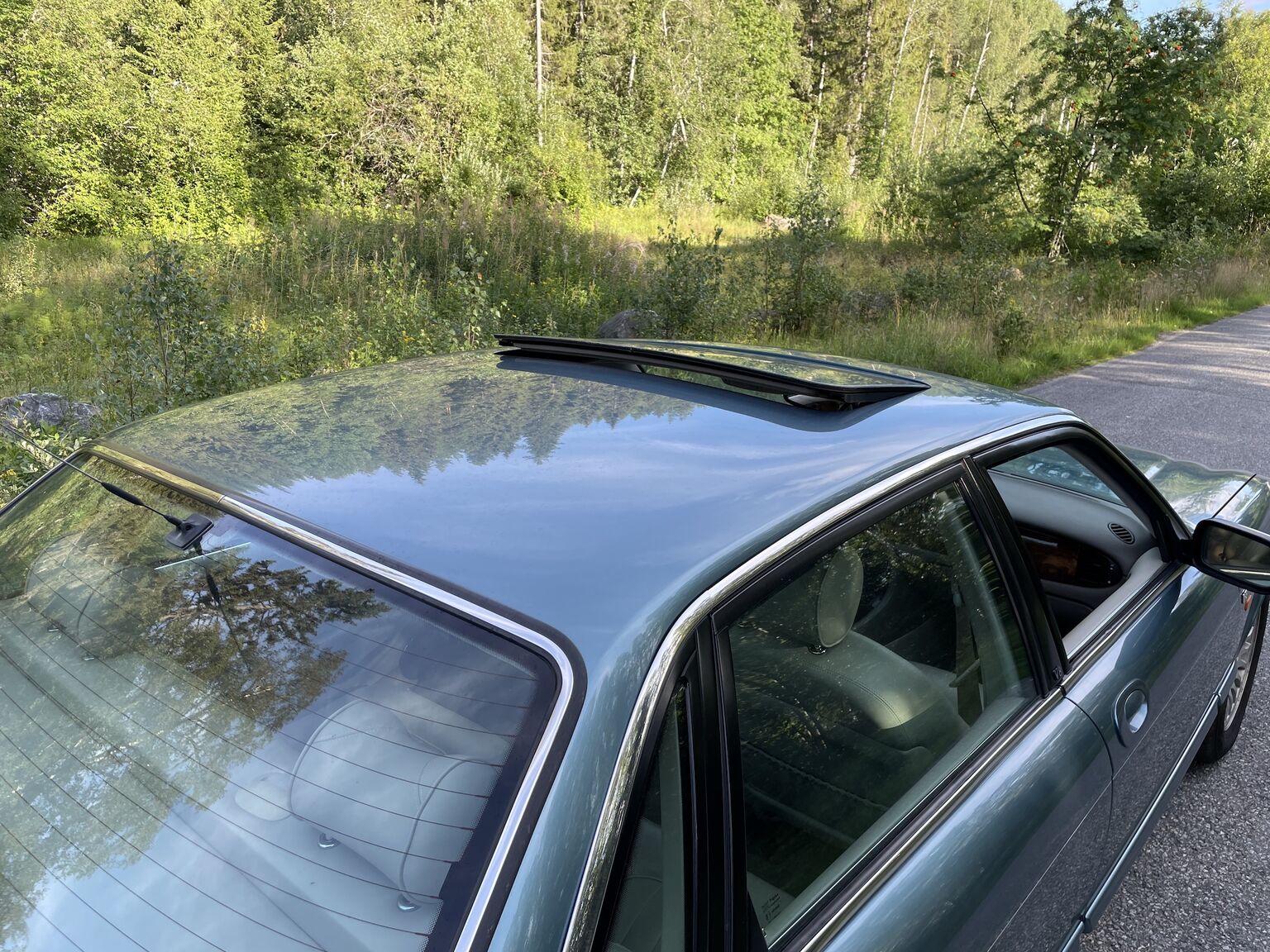 Aussenfoto 1998 Jaguar XJ8 Sovereign (15)