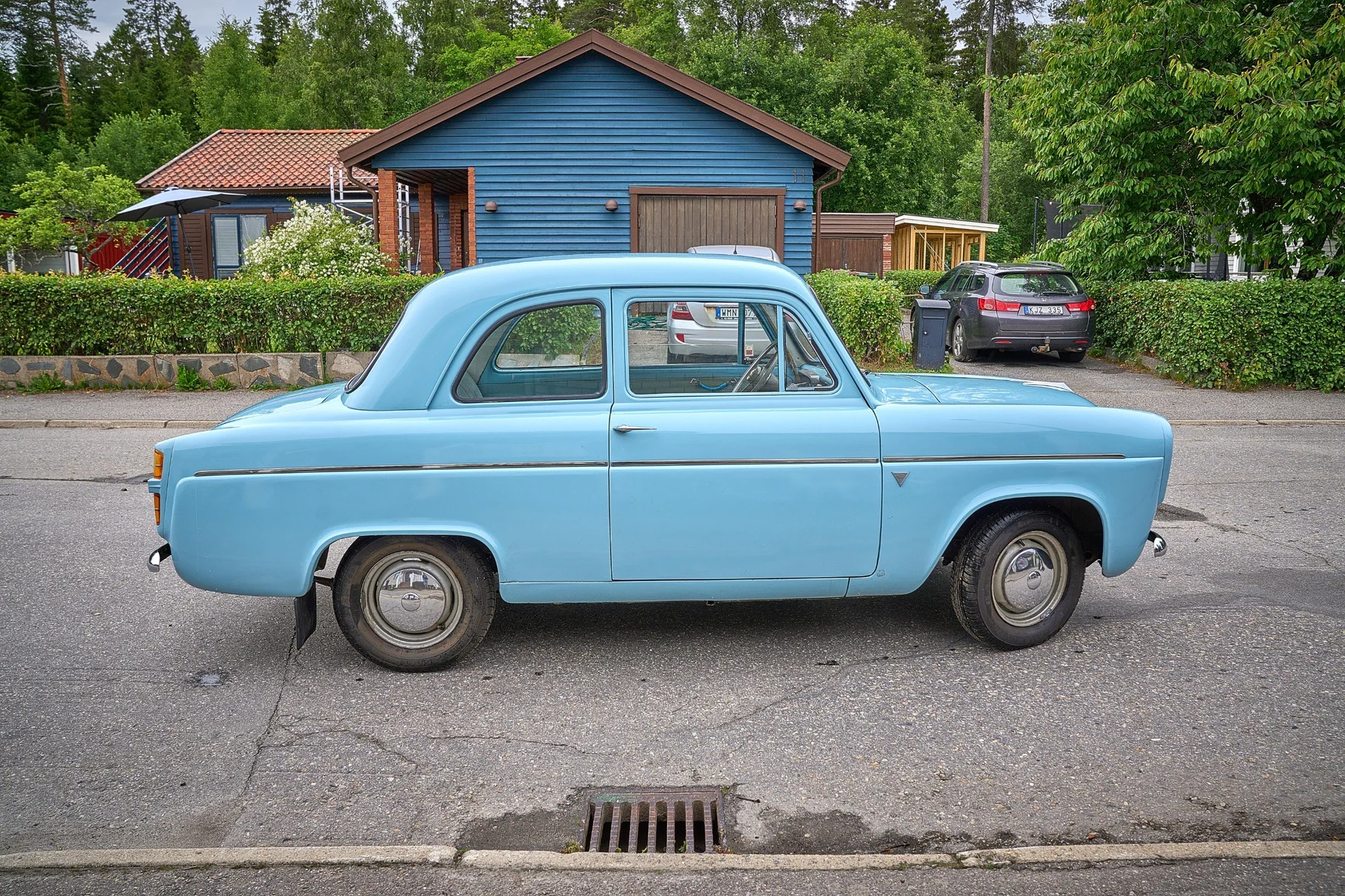 Exteriörbild på 1958 Ford Anglia (6)