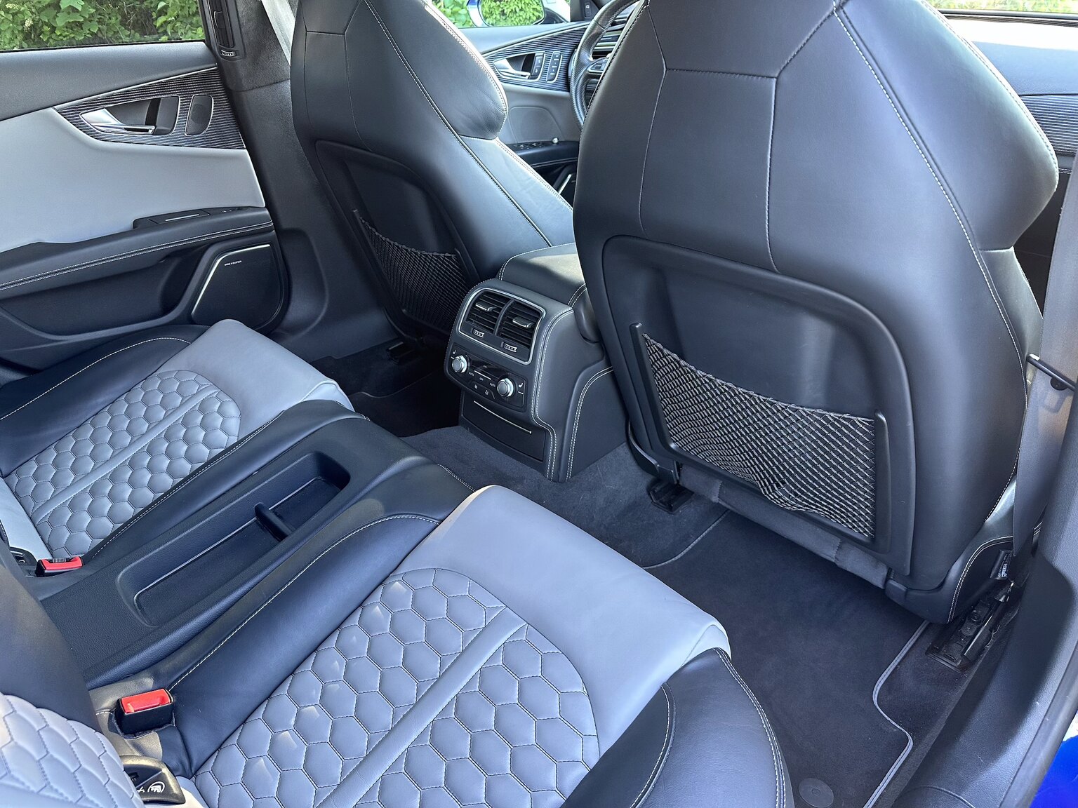 Interiörbild 2015 Audi RS7 (40)