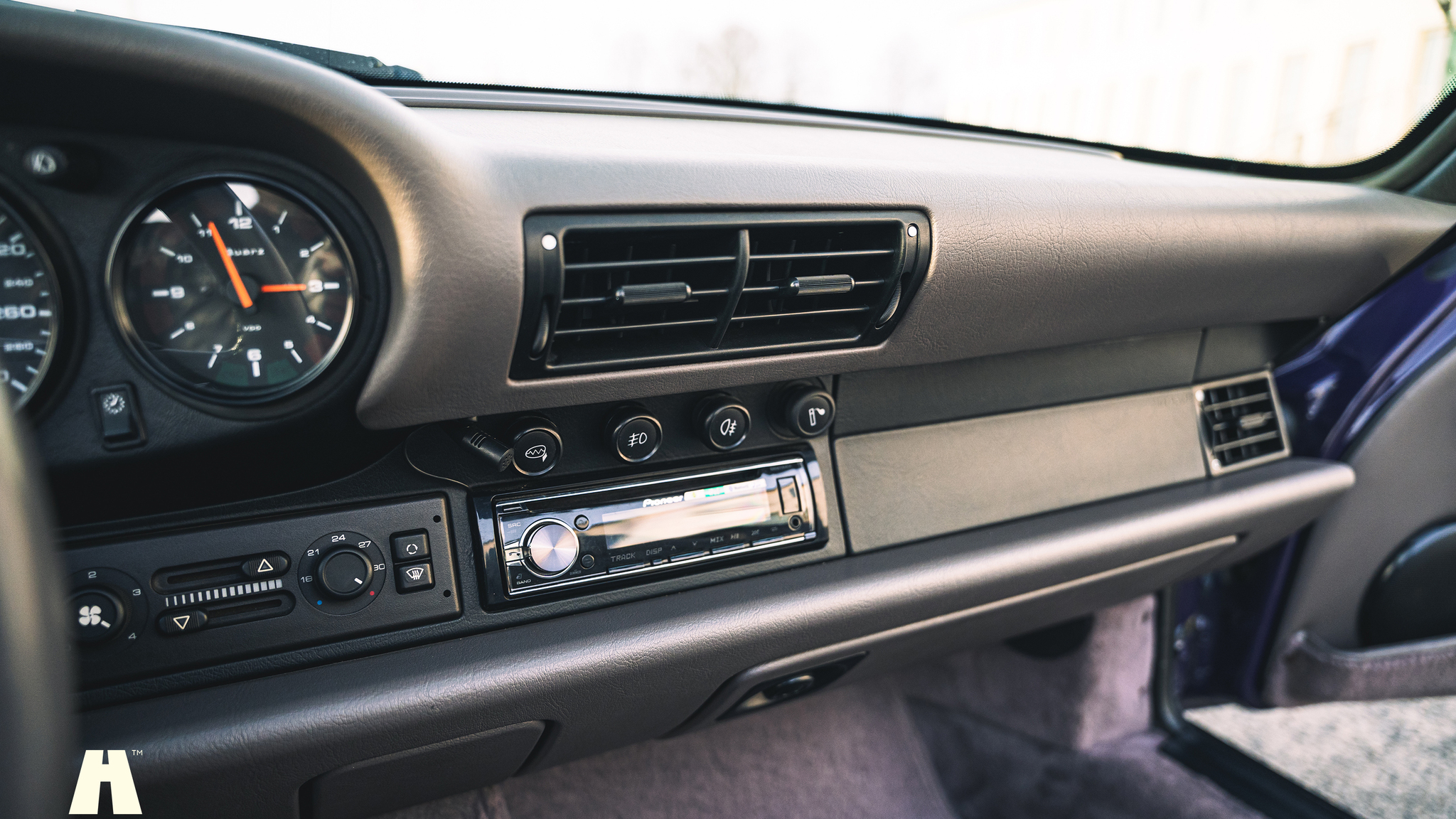 Interiörbild 1994 Porsche 993 Cabriolet (35)