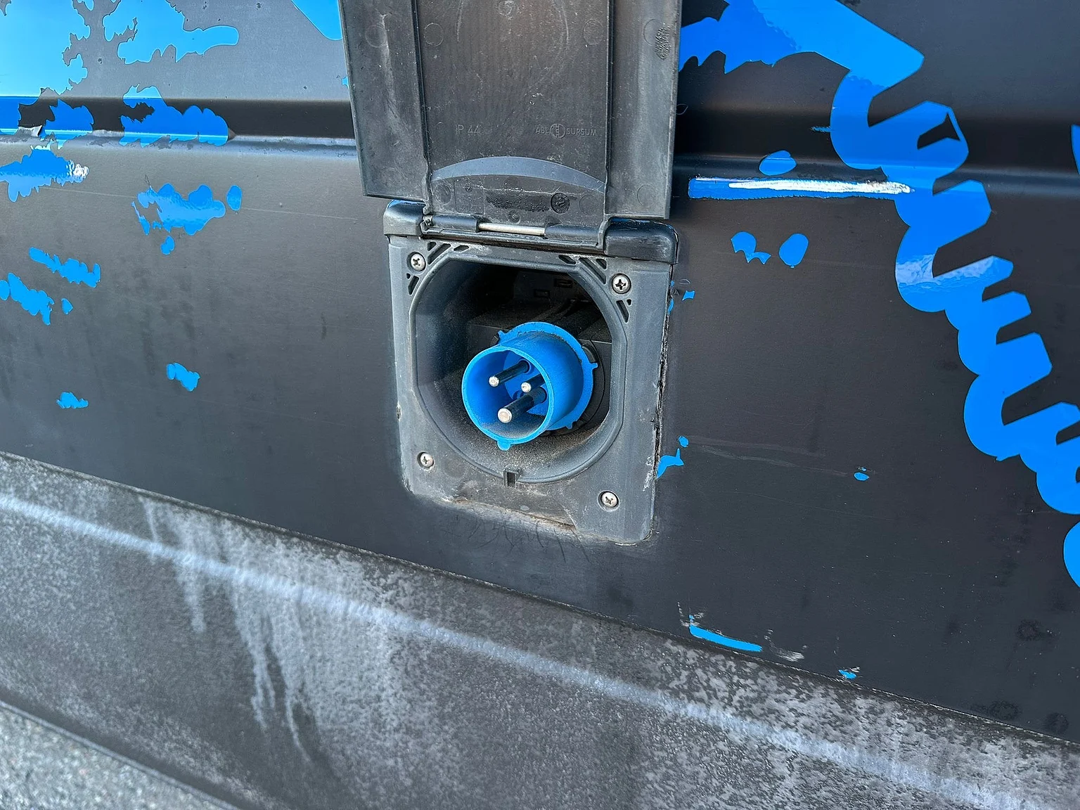 Interiörbild 2004 Mercedes-Benz Sprinter 4x4 Campervan/Overlander (24)