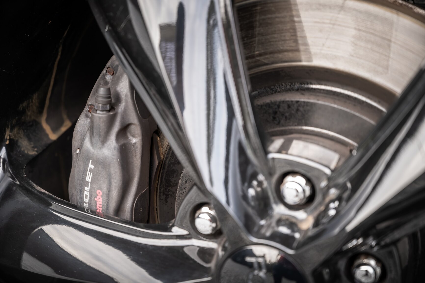 Exterior image of 2010 Chevrolet Camaro SS (43)