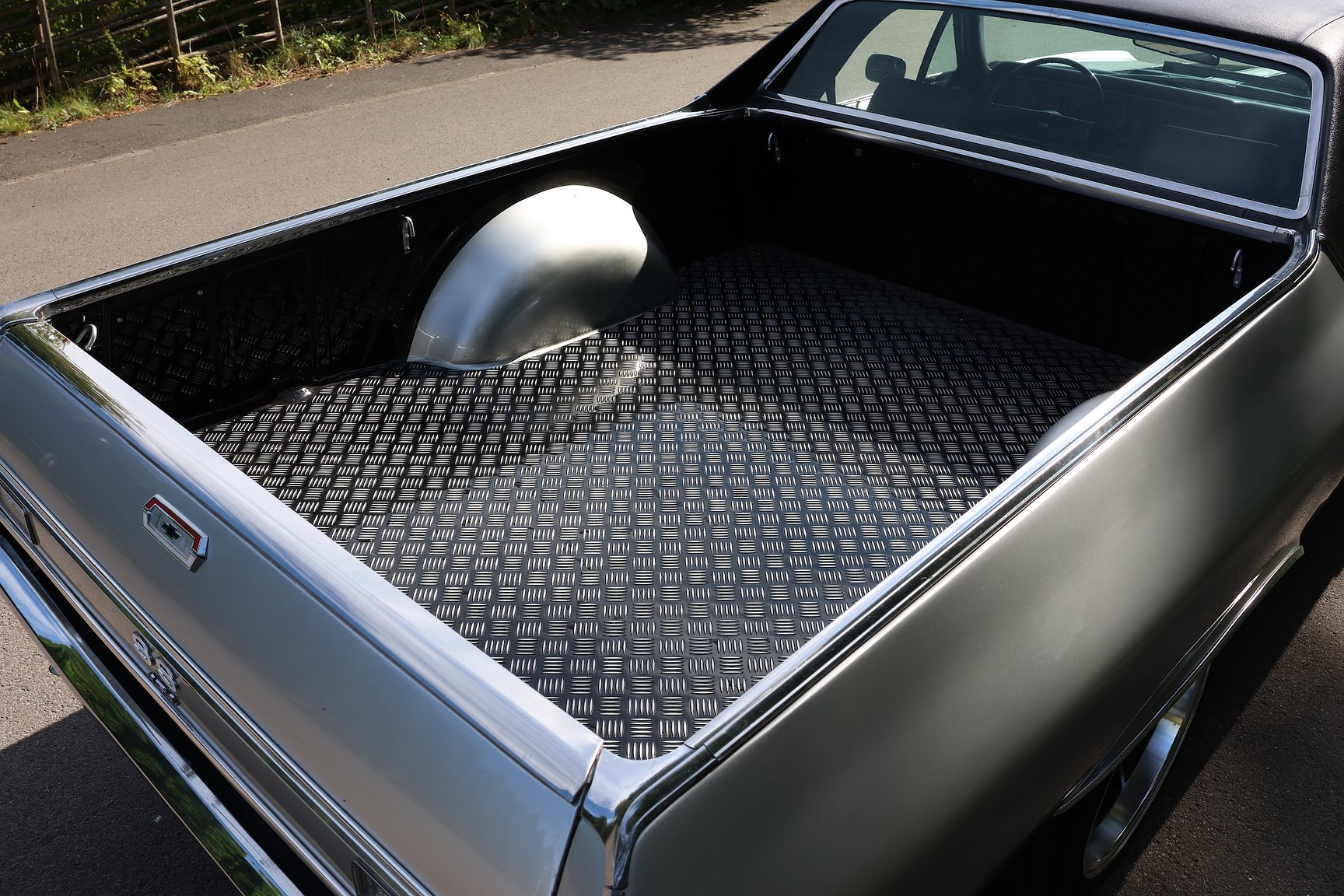 Exteriörbild på 1970 Chevrolet El Camino SS Tribute (28)