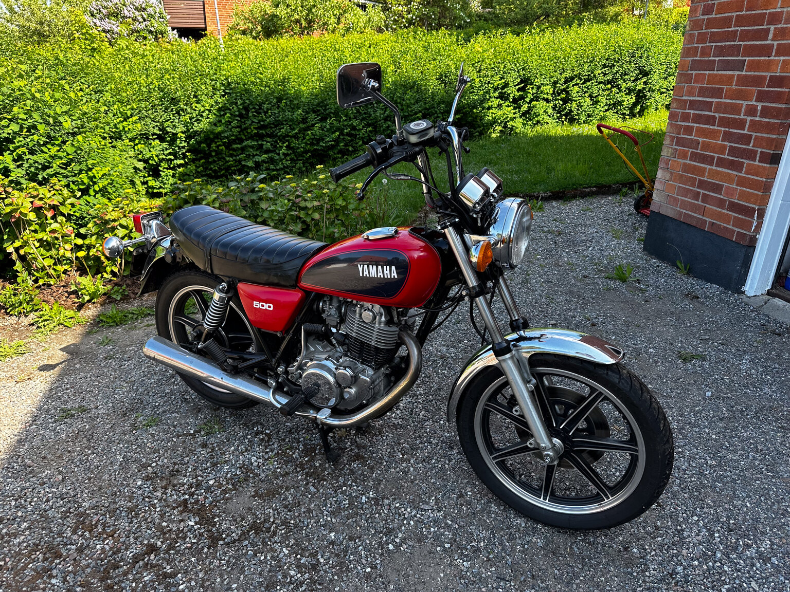 Aussenfoto 1979 Yamaha SR500