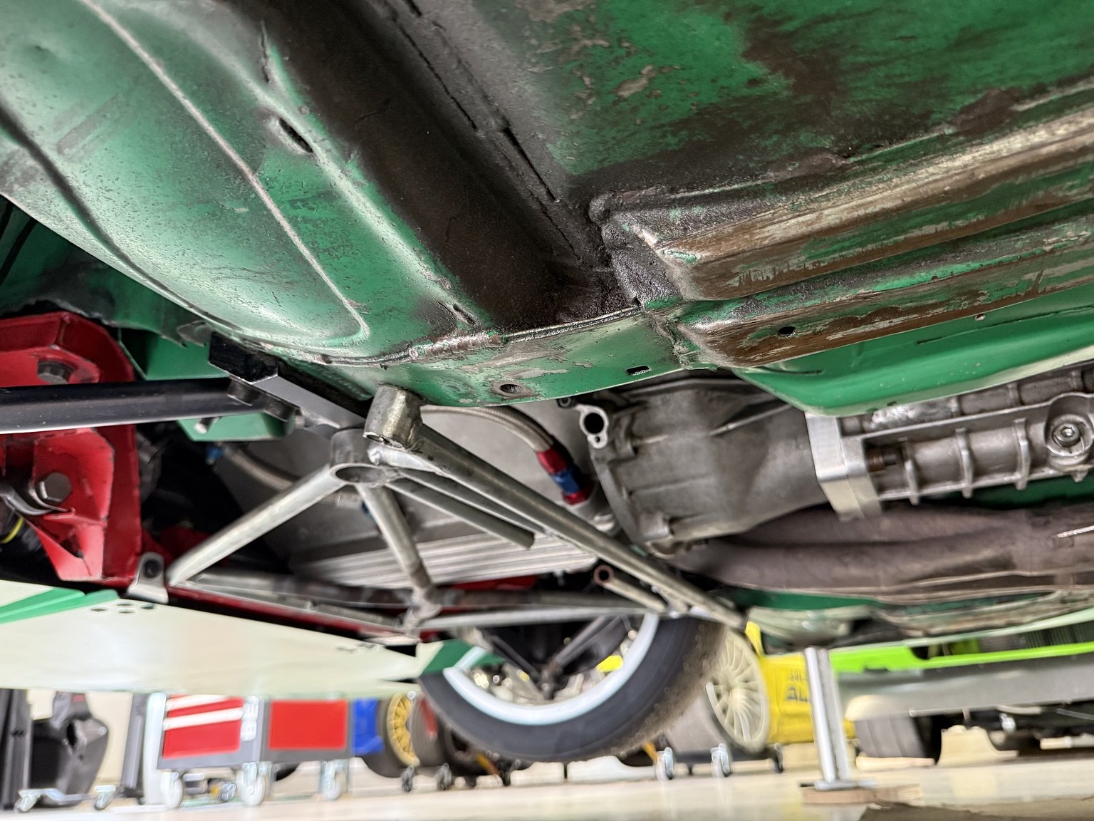 Image of 1993 BMW E36 Super Touring mechanics