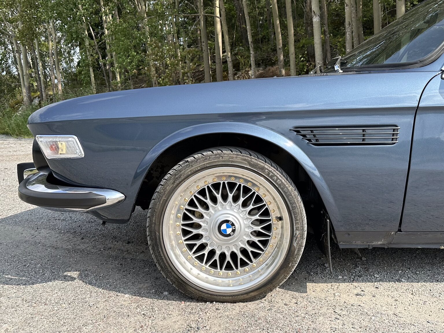 Exterior image of 1972 BMW 3,0 CSi 