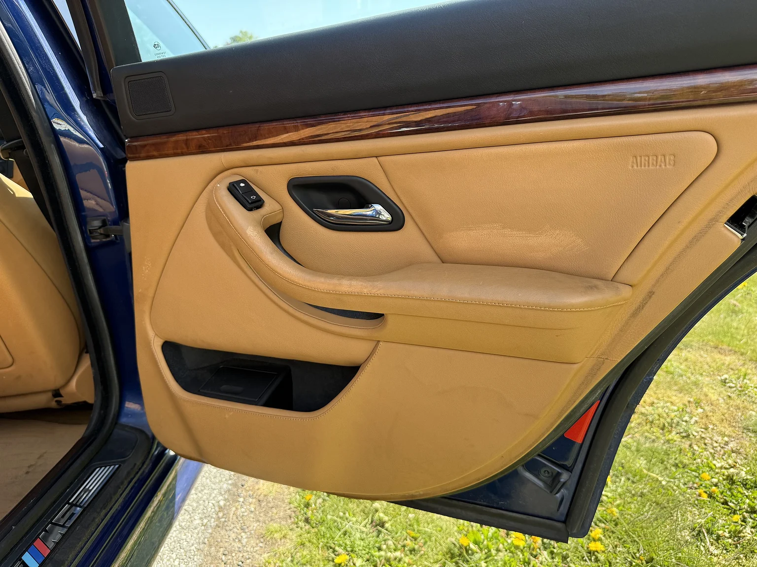 Innenraumfoto von 2001 BMW M5 E39 LCI (44)