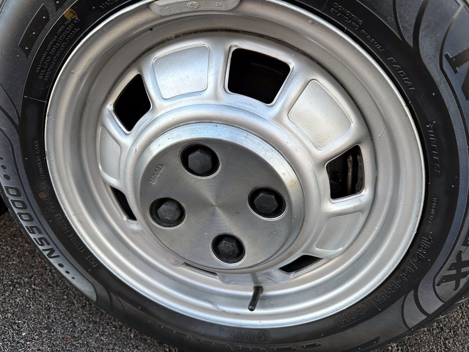 Exterior image of 1984 Saab 900 GL