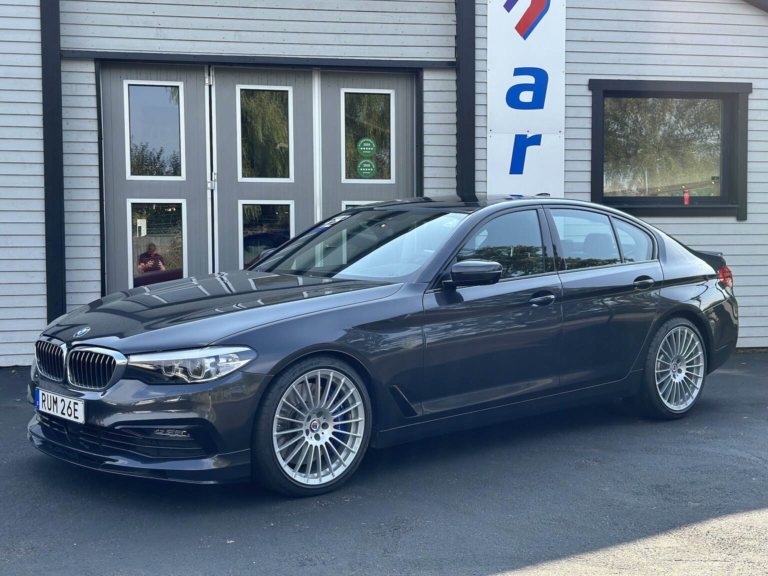 Exterior image of 2019 ALPINA B5 S Bi-Turbo Sedan ALLRAD