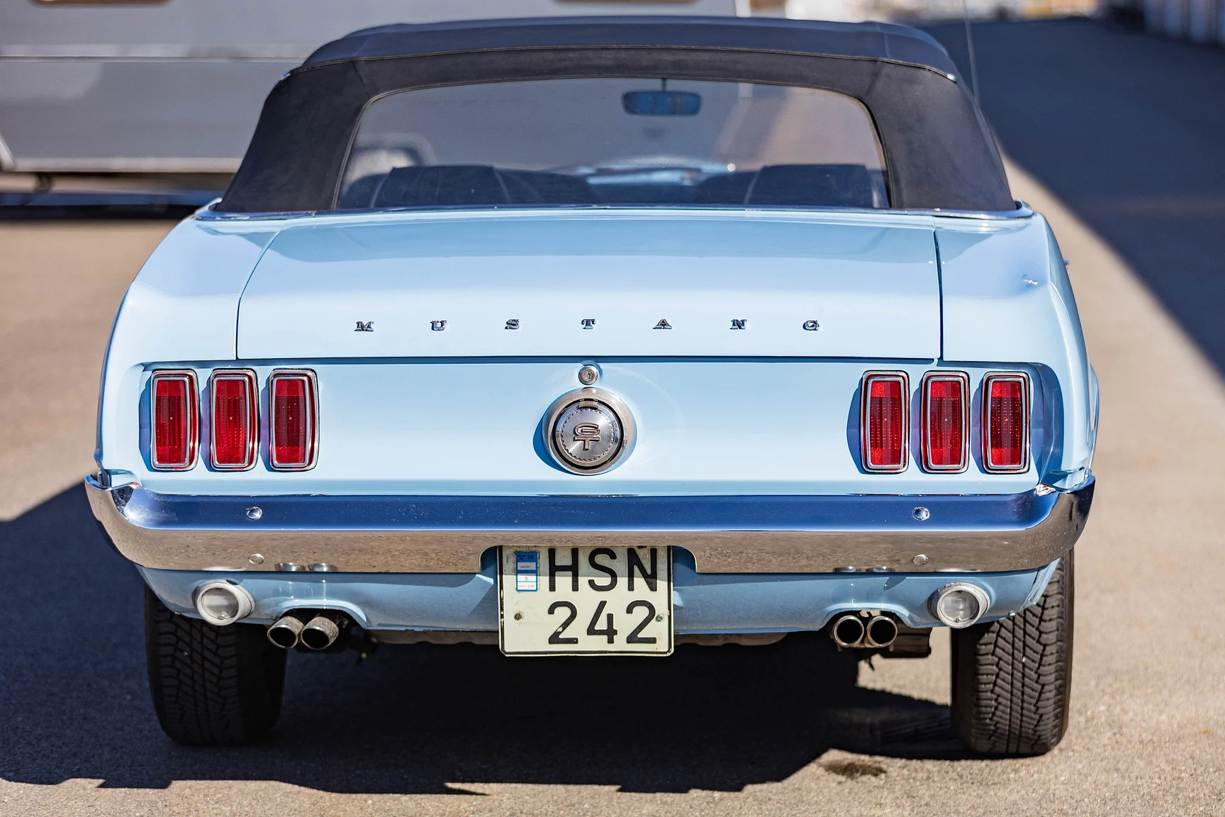 Exteriörbild på 1969 Ford Mustang GT Cabriolet "M-code" (9)