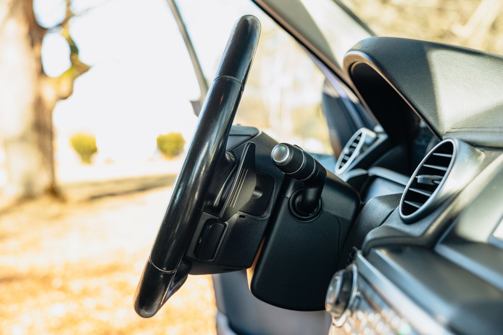 Innenraumfoto von 2015 Land Rover Discovery 3.0 TDV6