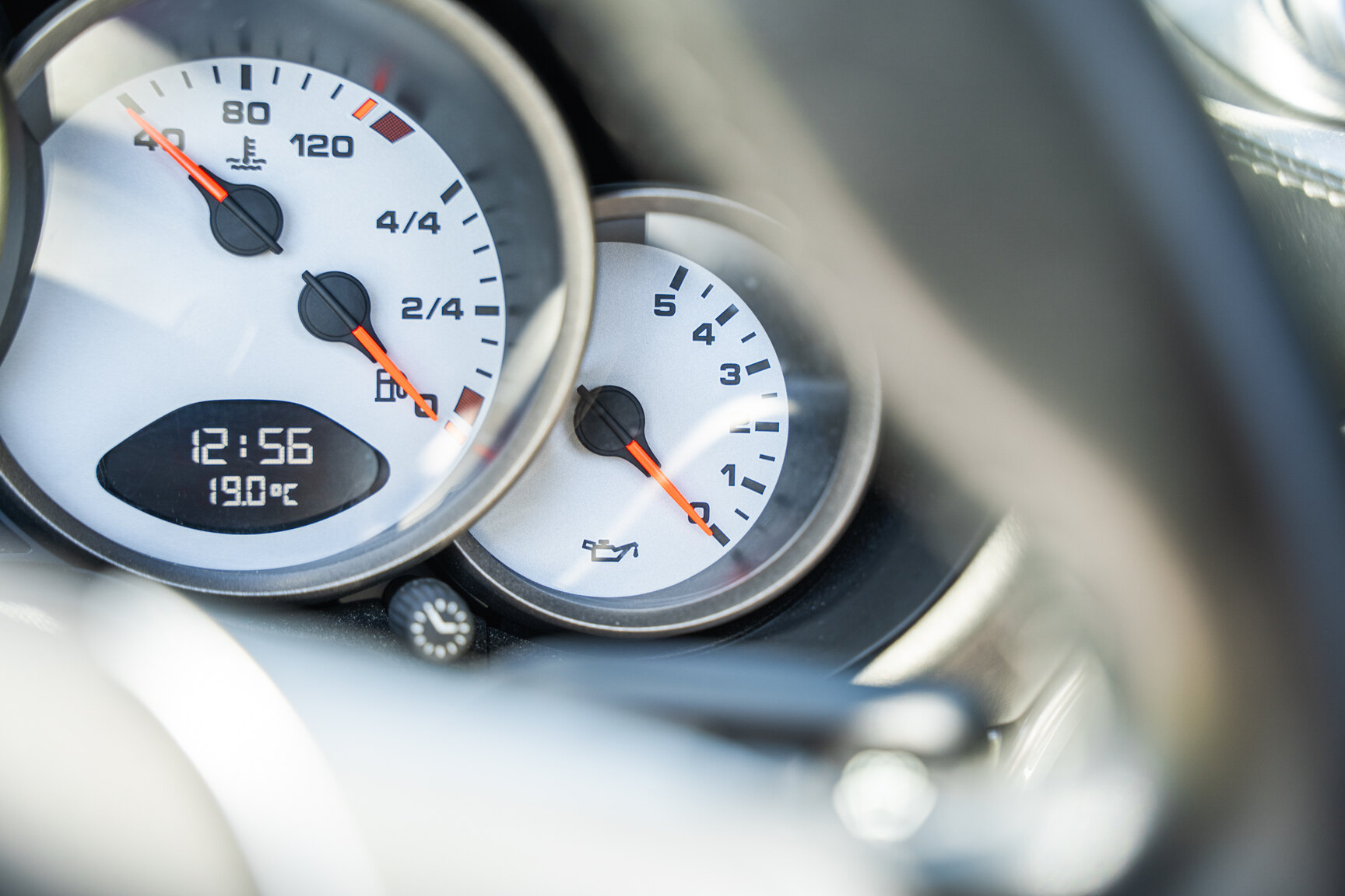 Innenraumfoto von 2008 Porsche 911 Turbo Cabriolet (32)