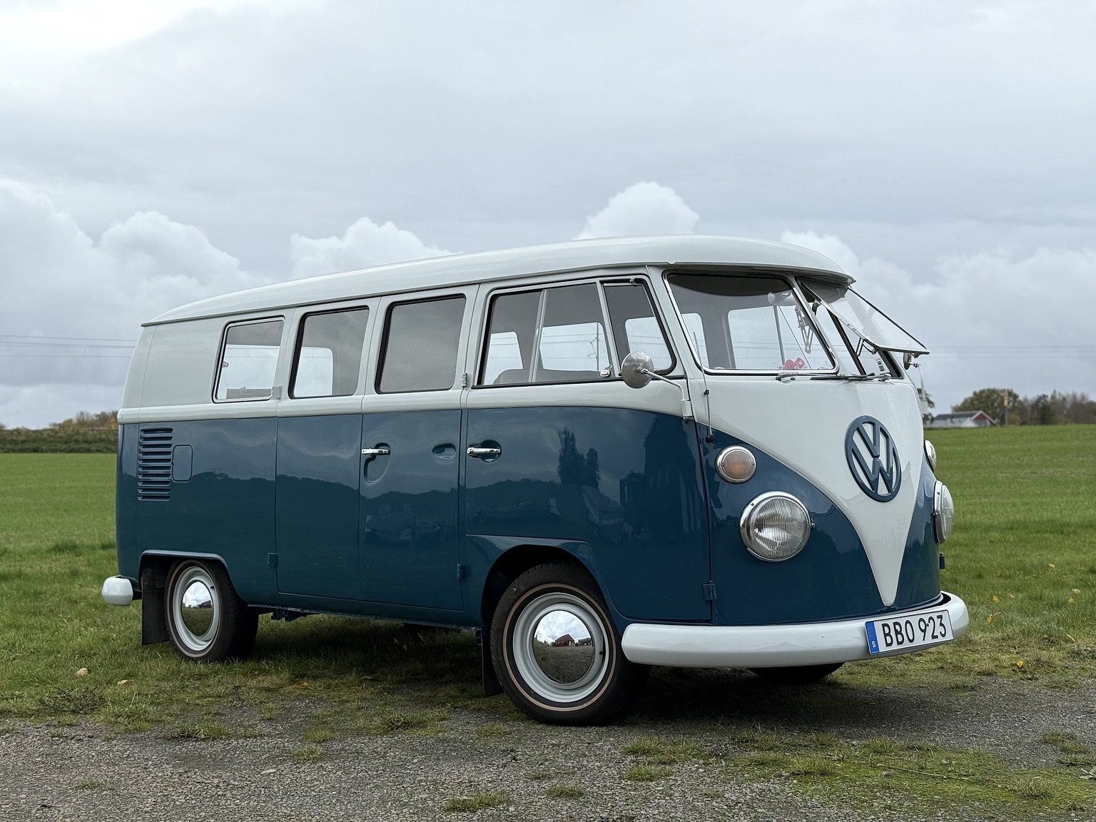 Exteriörbild på 1967 Volkswagen T1 Kleinbus